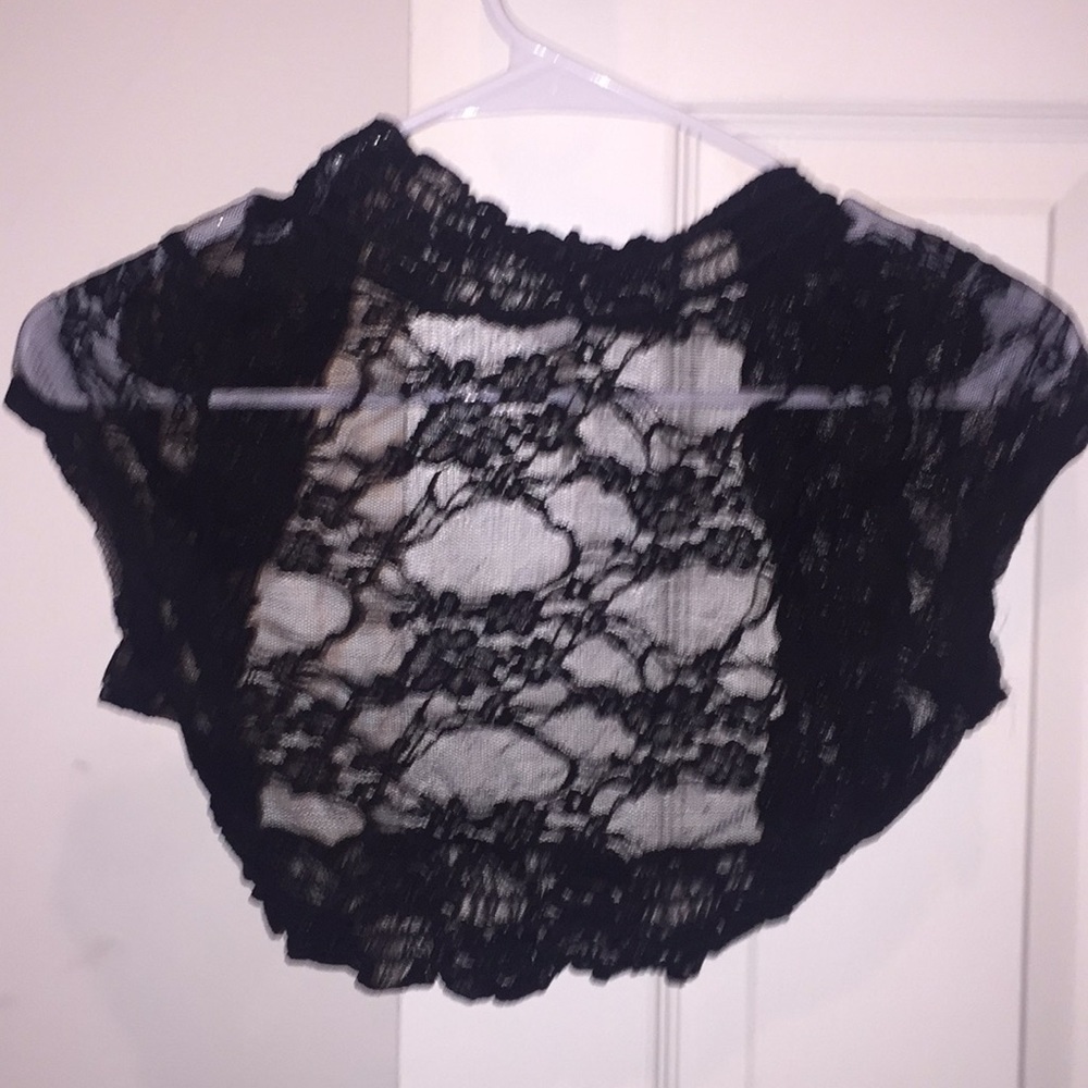 Women’s First Look Top - Picture 2 of 2